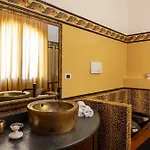 Con Piscina -