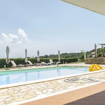 Con Piscina - Livorno