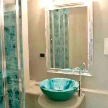 Con Piscina - Villa *