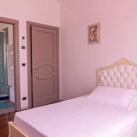 Villa Con Piscina - Livorno